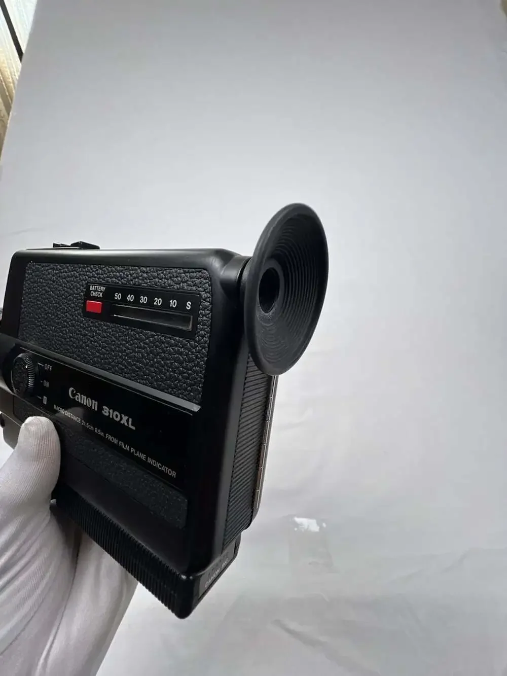 Canon 310XL Super 8 Film Camera with 8.6-26.5mm f/1.0 Macro Zoom Lens